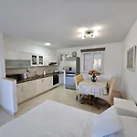 Matija Apartment Makarska